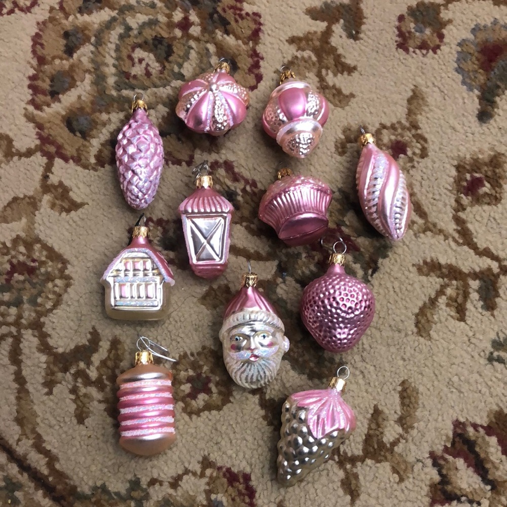 Vintage mini pink glass Colombia Christmas ornaments. See photos. Adorable. - Picture 1 of 4